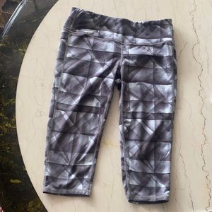 Athleta Gray Workout Capris size M
